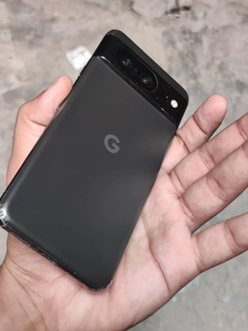 Google Pixel 8 5