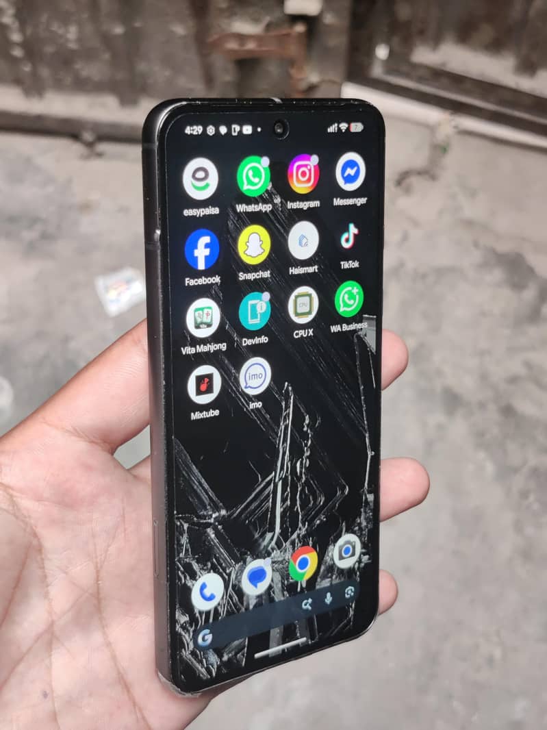 Google Pixel 8 11