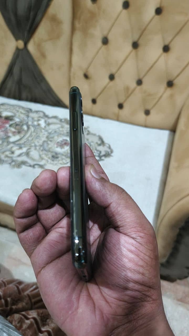 Iphone 11 pro 1