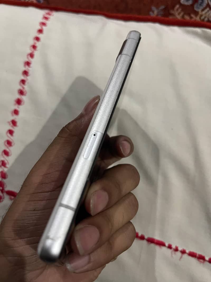 Google Pixel 7a 3