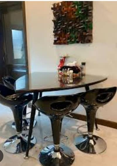 modern design daining table  with 4 height adjustable bar stools