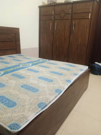 Bed and Almari set