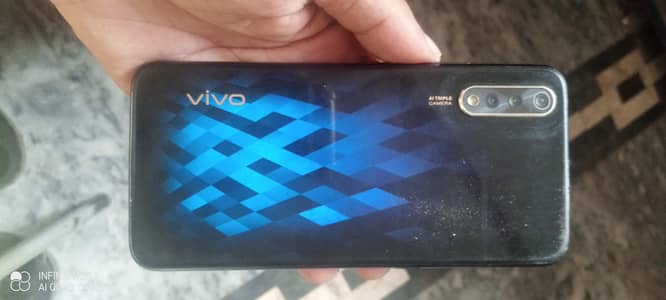 vivo s1