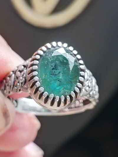 Zambian emerald ring 4.6 carat