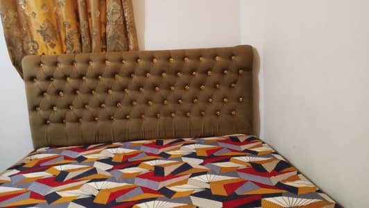 Bed without mattress good condition