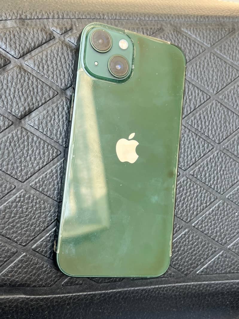 Apple iPhone 13 5