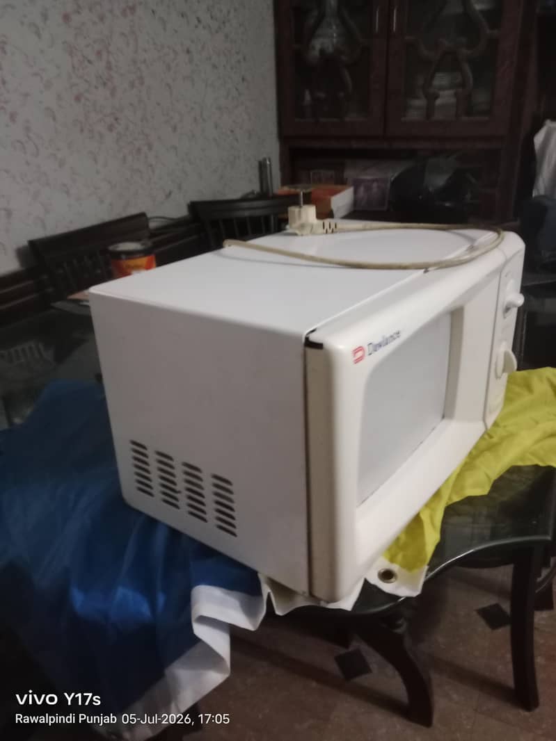 Dawlance Microwave 1