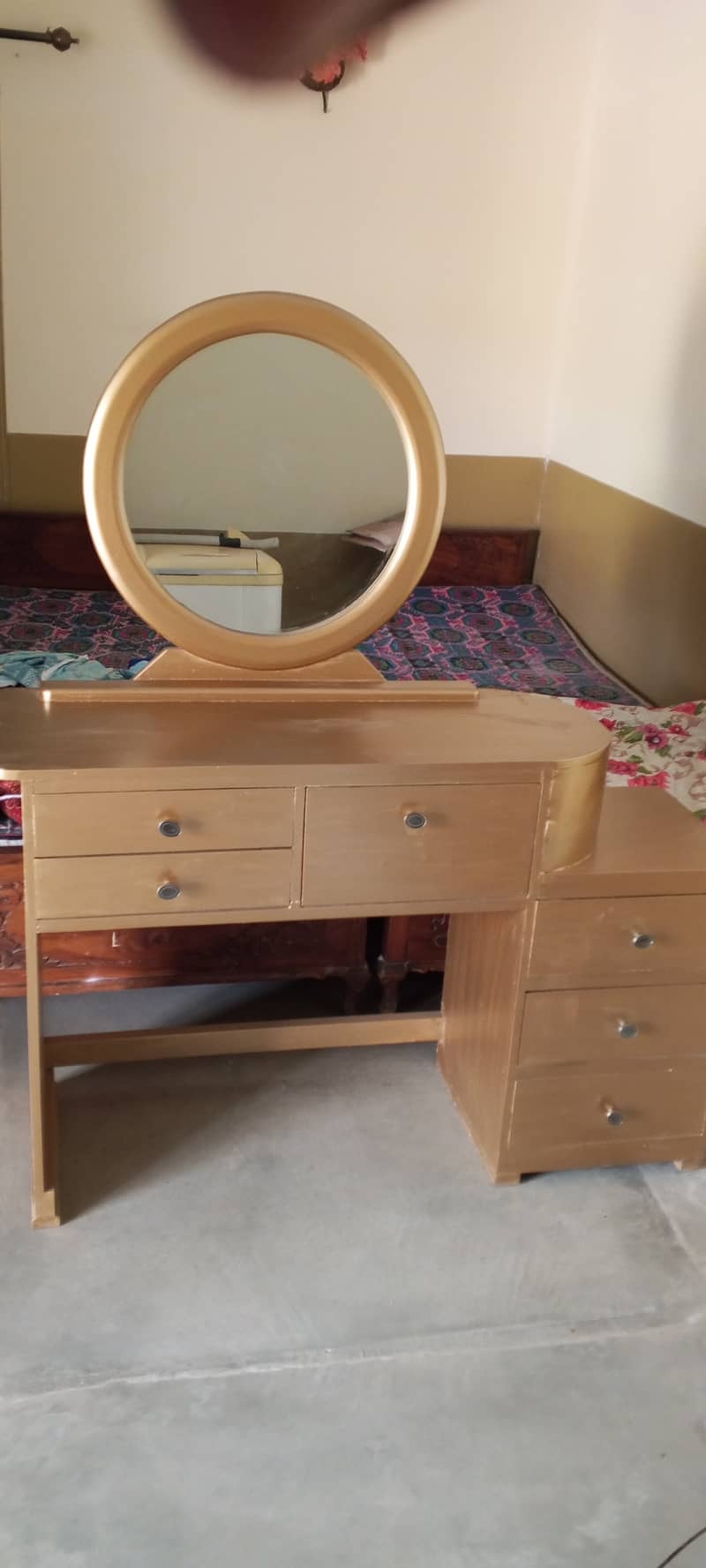 Dressing Table 1