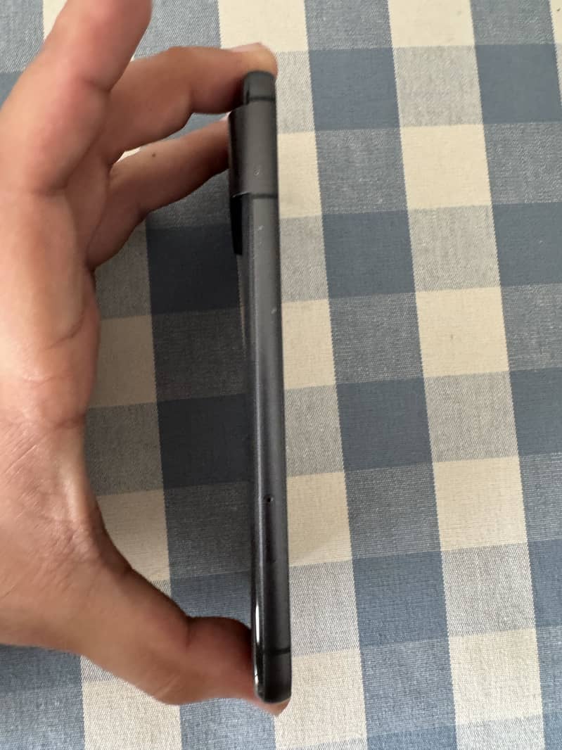 Google Pixel 8 4