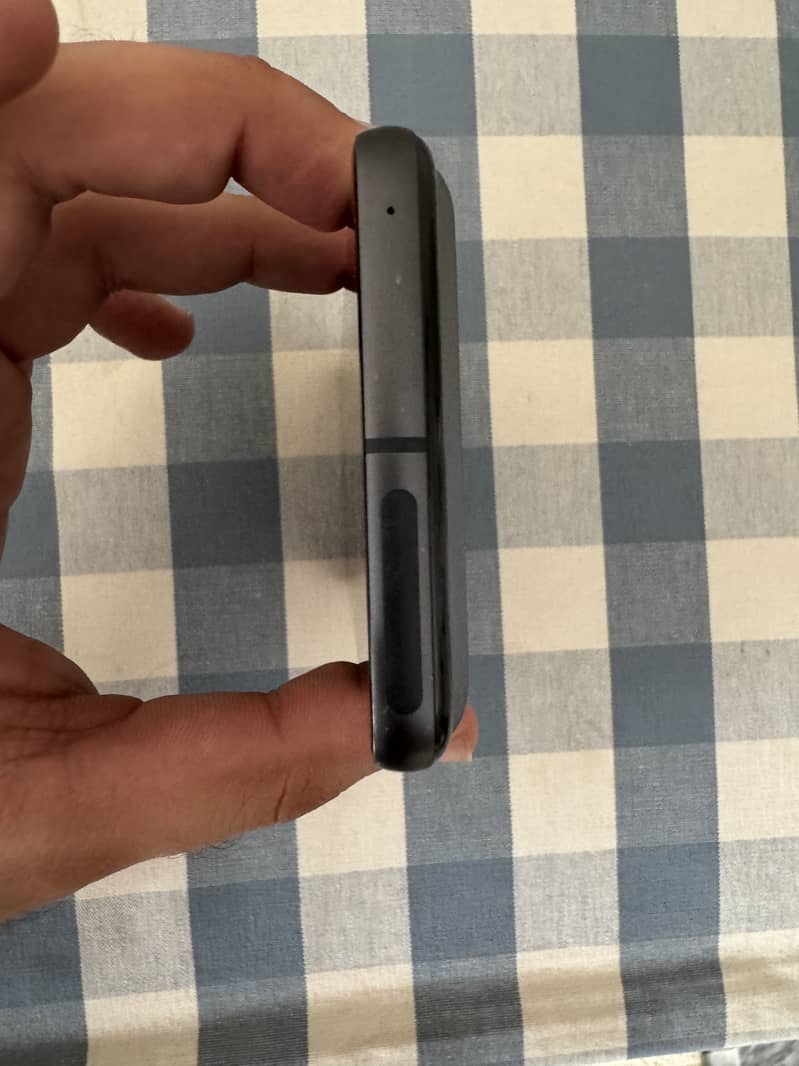 Google Pixel 8 5