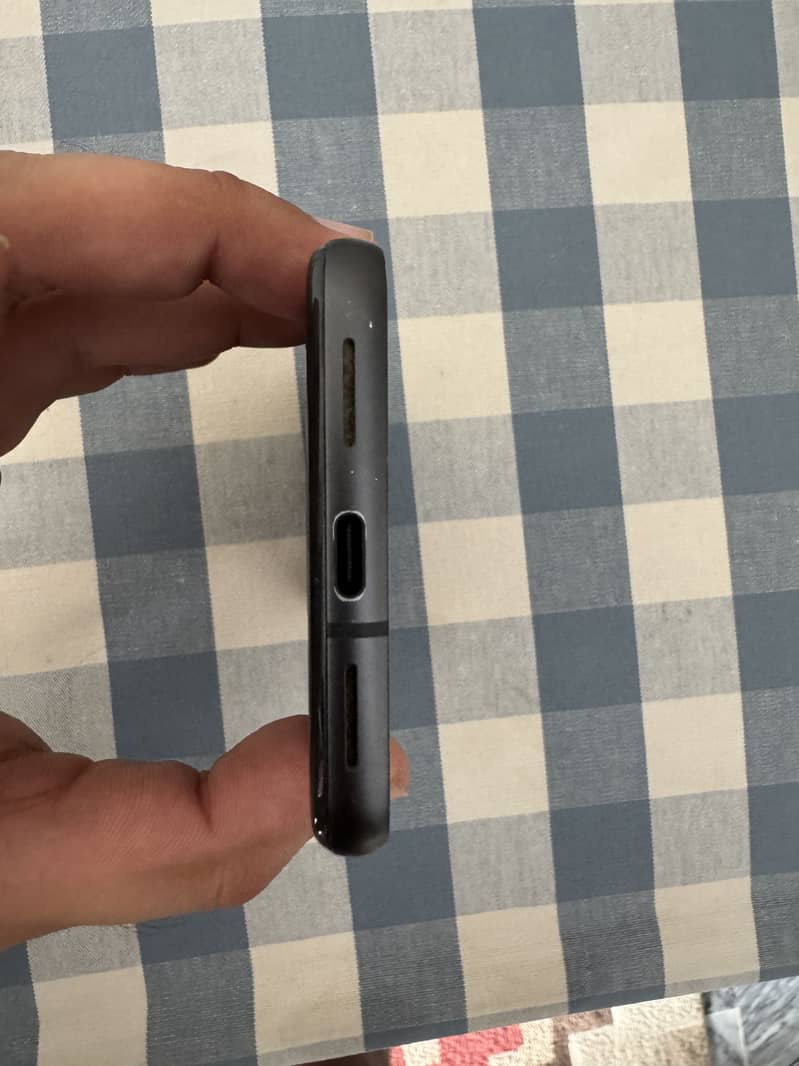 Google Pixel 8 6