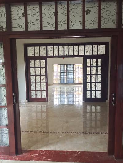 1 Kanal Upper Portion For Rent With 3 Bedroom's & All Utility Connection's