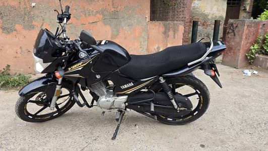 yamaha YBR 125 2023