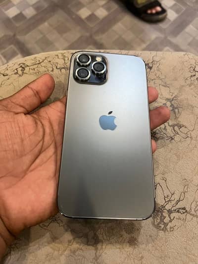 Iphone 12 pro max 10/10 condition water pack