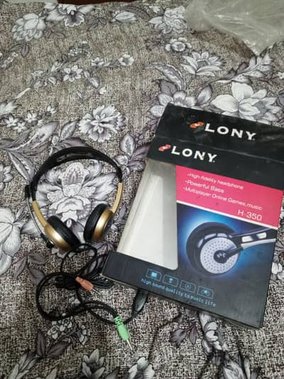 Lony headphones