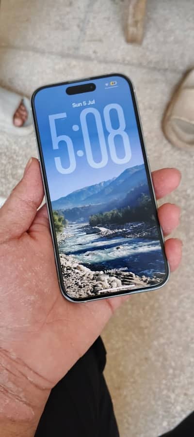 Apple iPhone 15