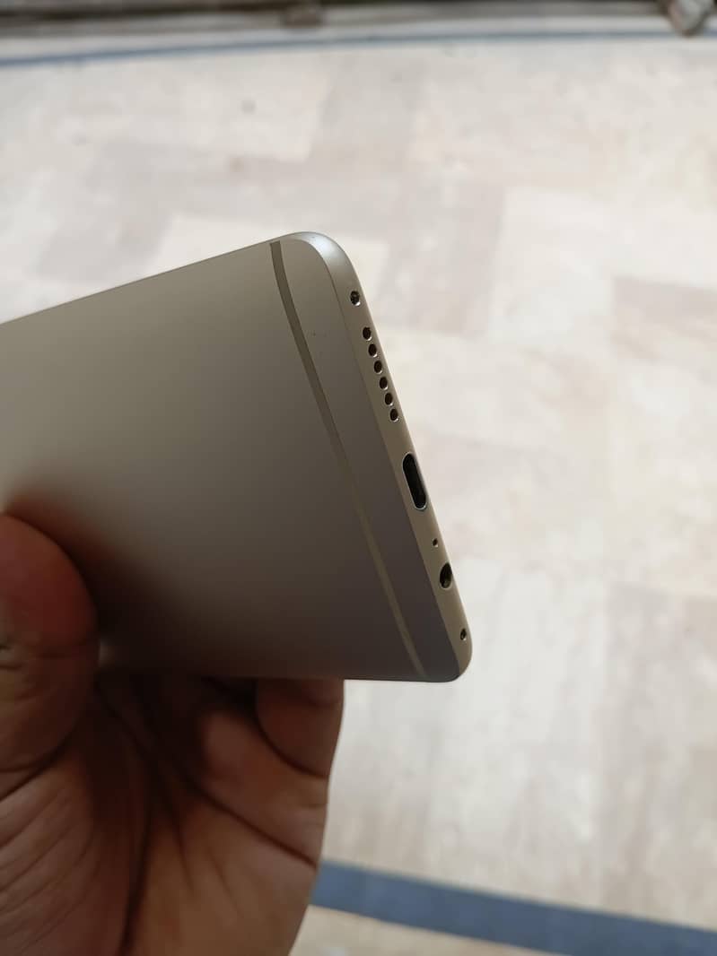 One Plus 3T 5
