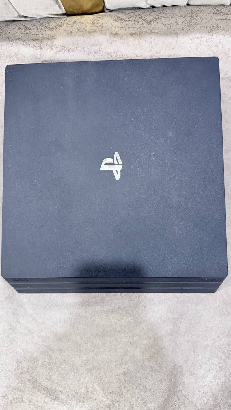 PS4 Pro 3