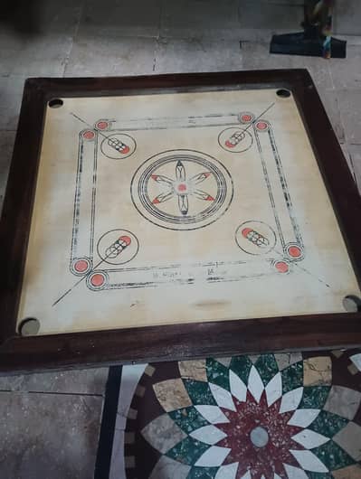 carrom board