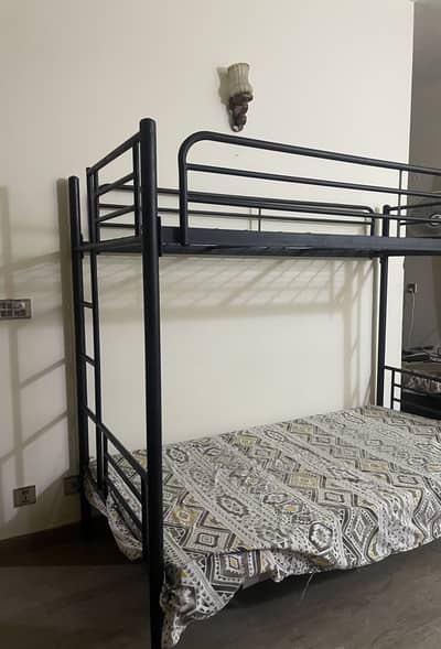 Solid Bunk Bed