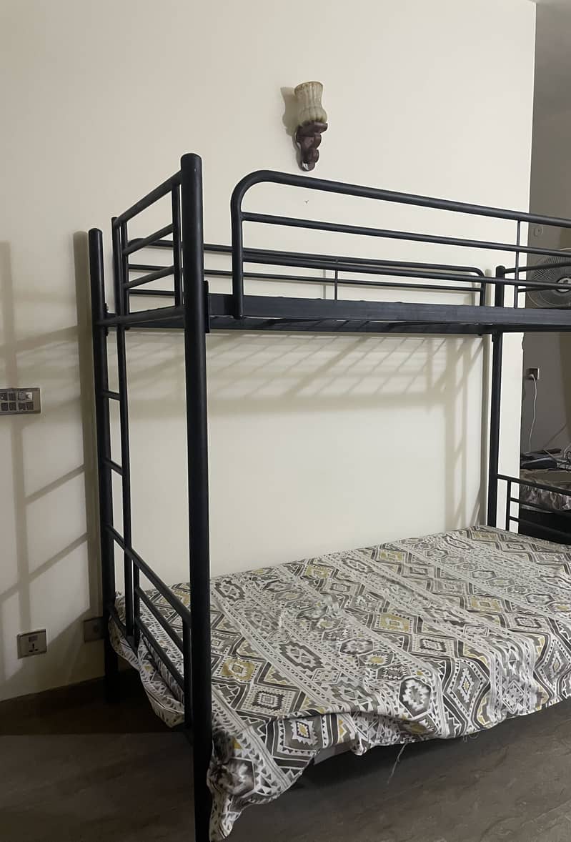 Solid Bunk Bed 0