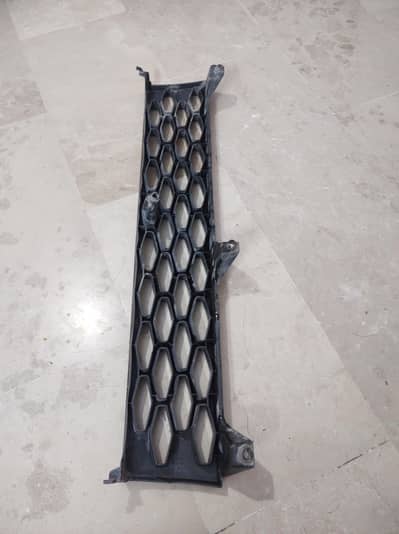 Charade 83 / 84 Spare parts grill, head light cover, tray