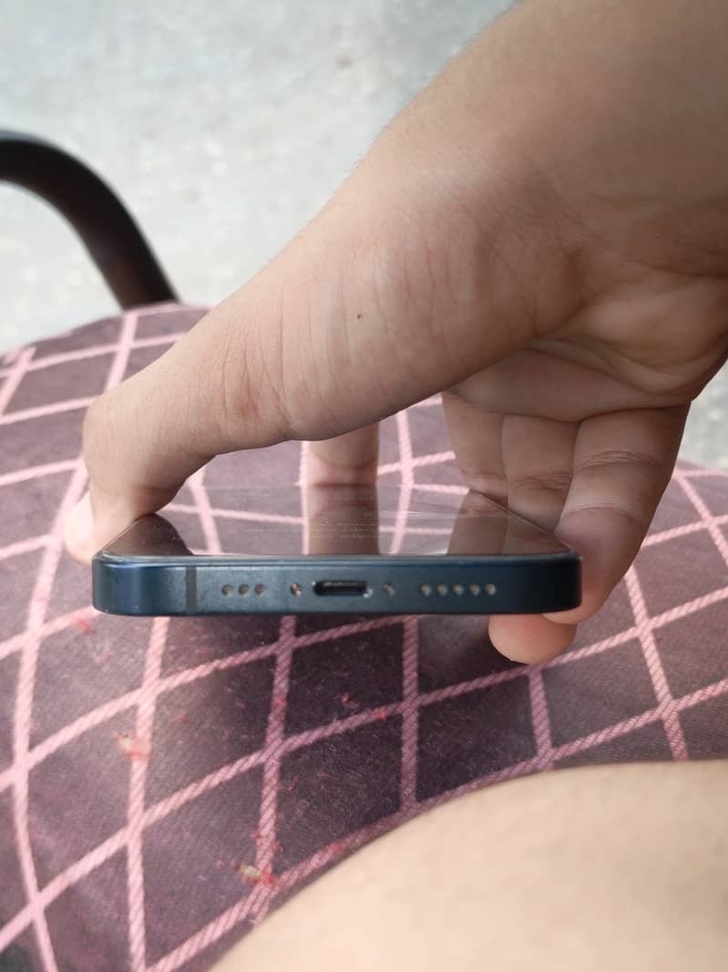 Apple iPhone 13 3