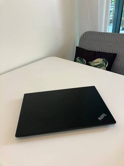 Lenovo thinkbook X1 | i5 10th gen | 8gb 256ssd | slim and smart type C