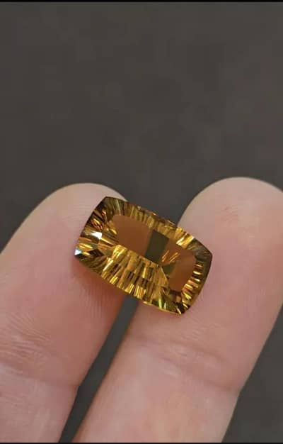 Natural Citrine(sunela pukhraj)100%orignal gemstone unheated certified