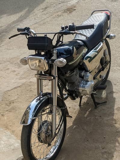 Honda cg 125 special addition