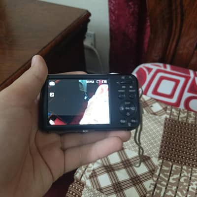 Samsung camera new bran new condition