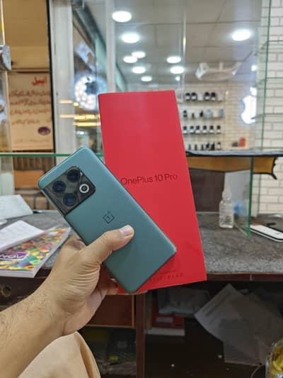 One Plus 10 Pro