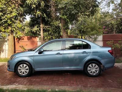 Toyota Corolla Axio 2013