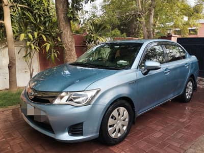 Toyota Corolla Axio 2013