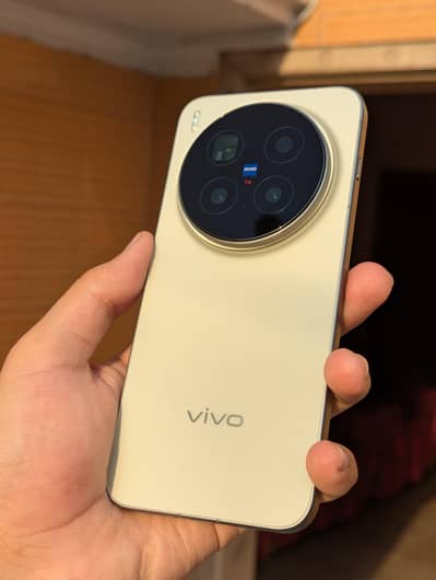 Vivo X300 Pro 16/512GB My Whtsp Number 03248193251