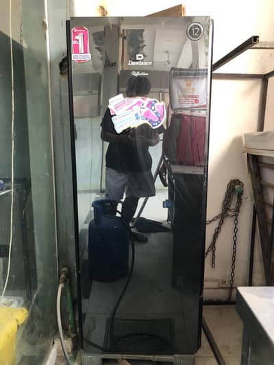 I want to sell my Refrigerator with glass door