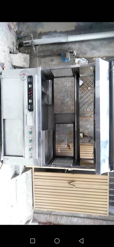 fast food counter with 2 16 leetar fayers fully auto matic+1 hot plate