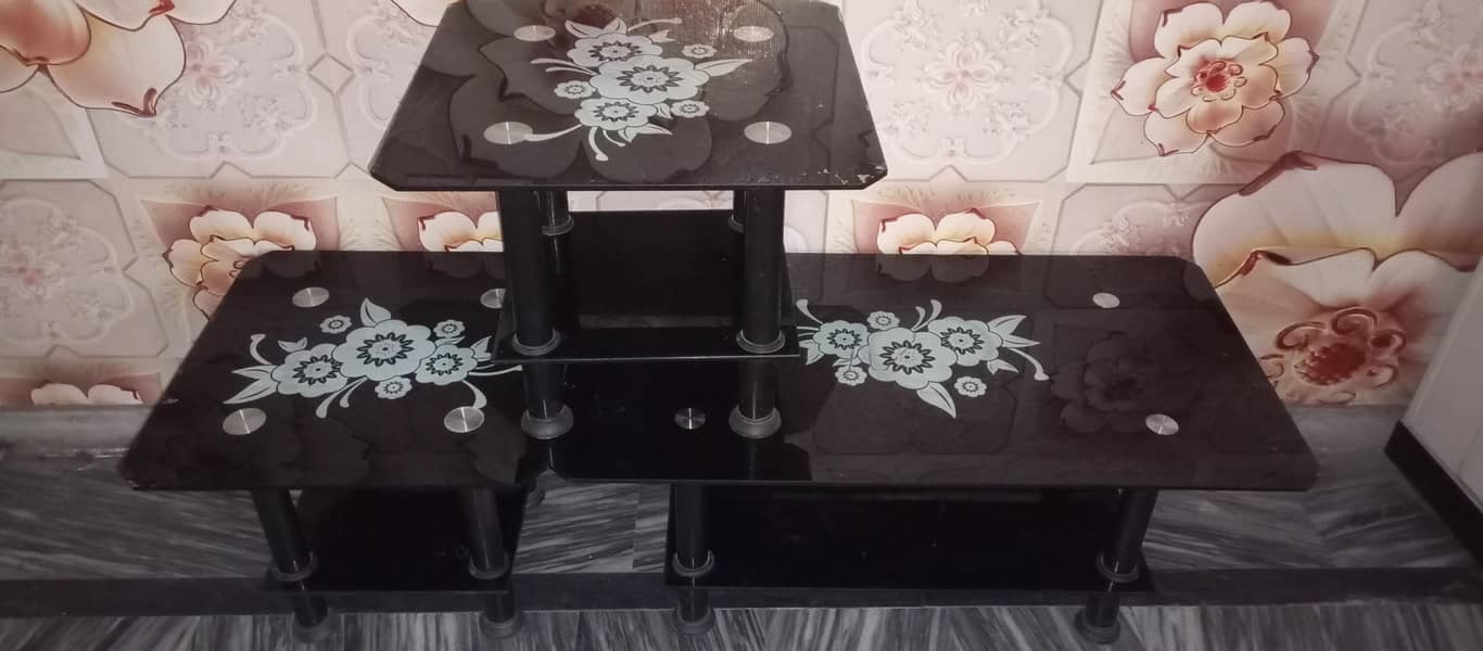 TAble set 8