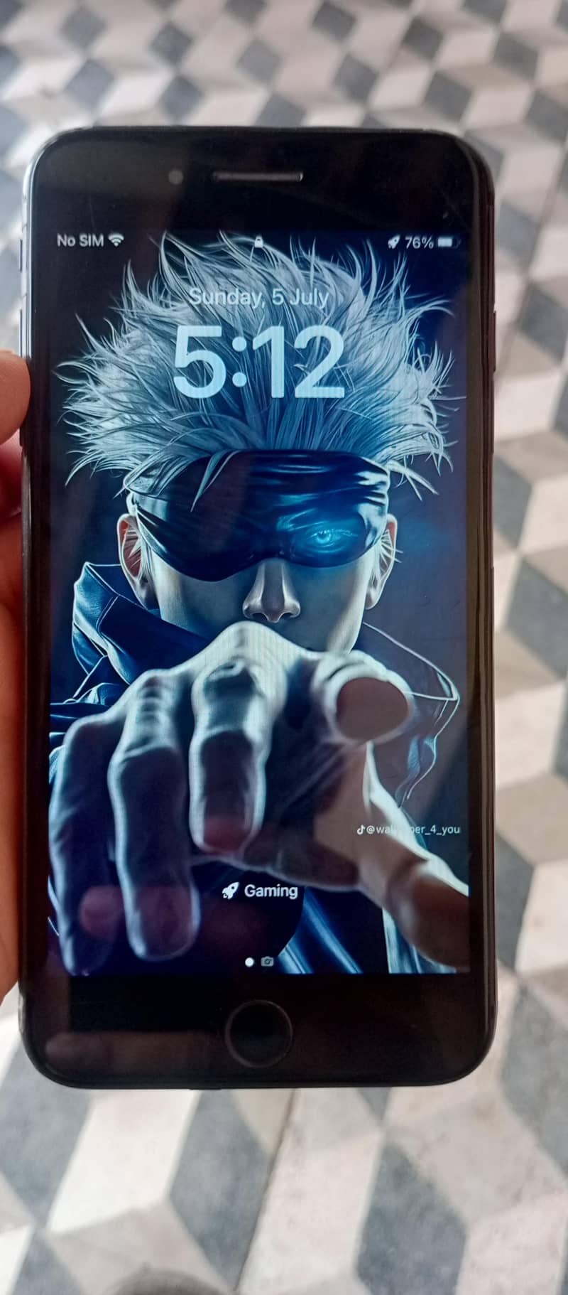 Apple iPhone 8 Plus 0