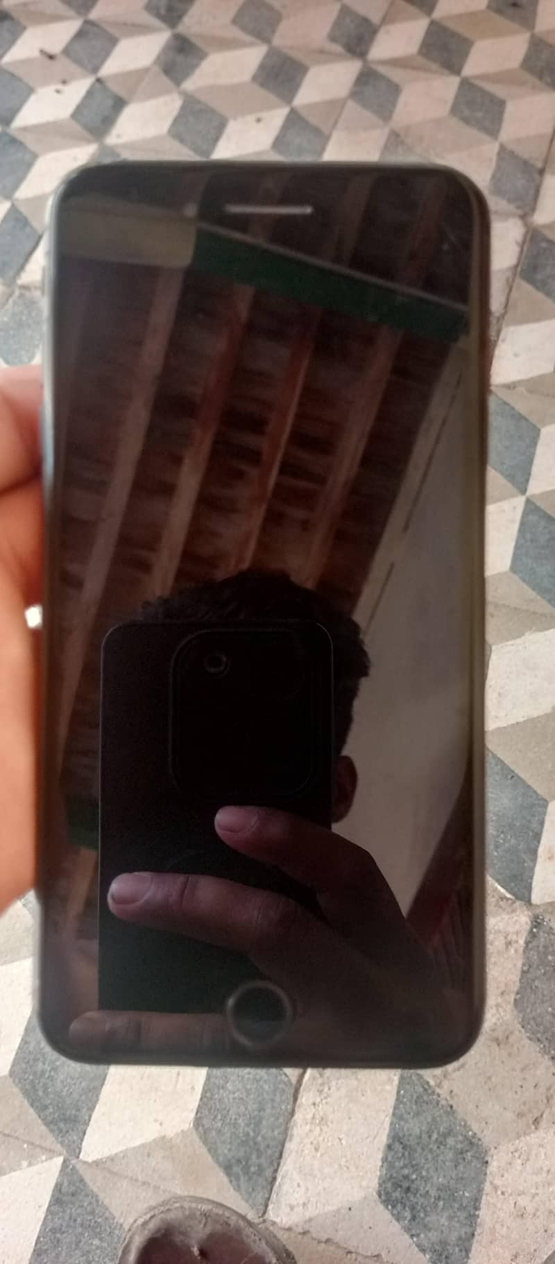 Apple iPhone 8 Plus 3