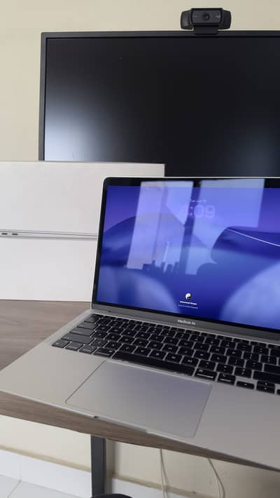 MacBook Air M1 Silver with Original Box and Charger