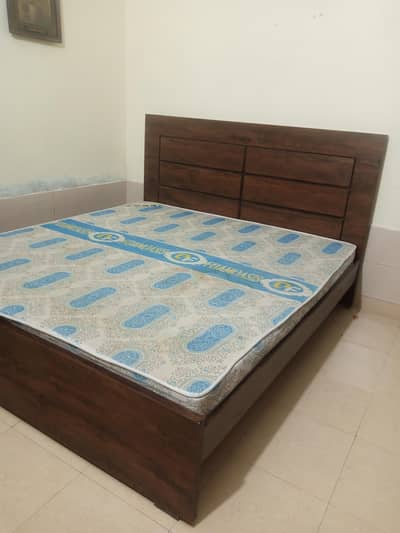 Bed .