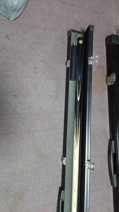 baize master one piece cue.