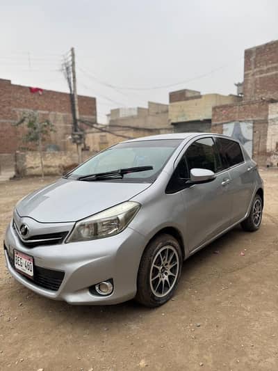 Toyota Vitz 2013