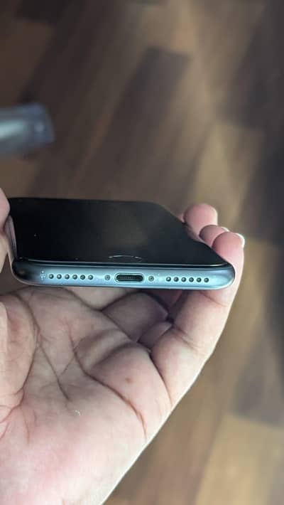 Apple iPhone 8