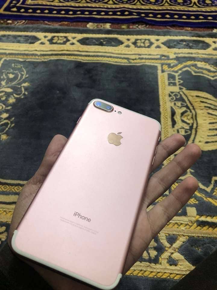 Apple iPhone 7 Plus 4