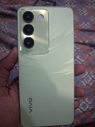 Vivo Y100
