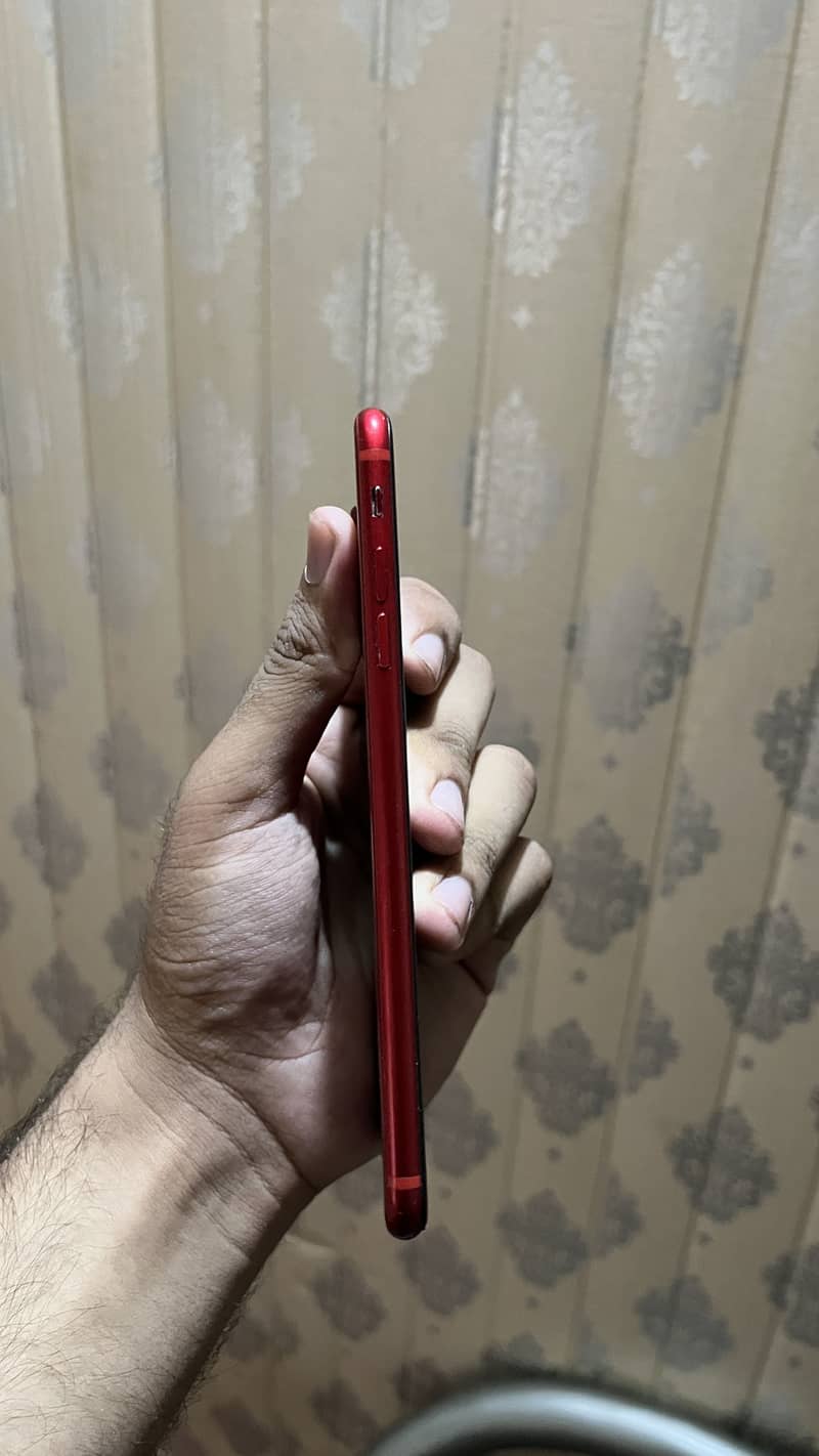 Apple iPhone 8 Plus 1