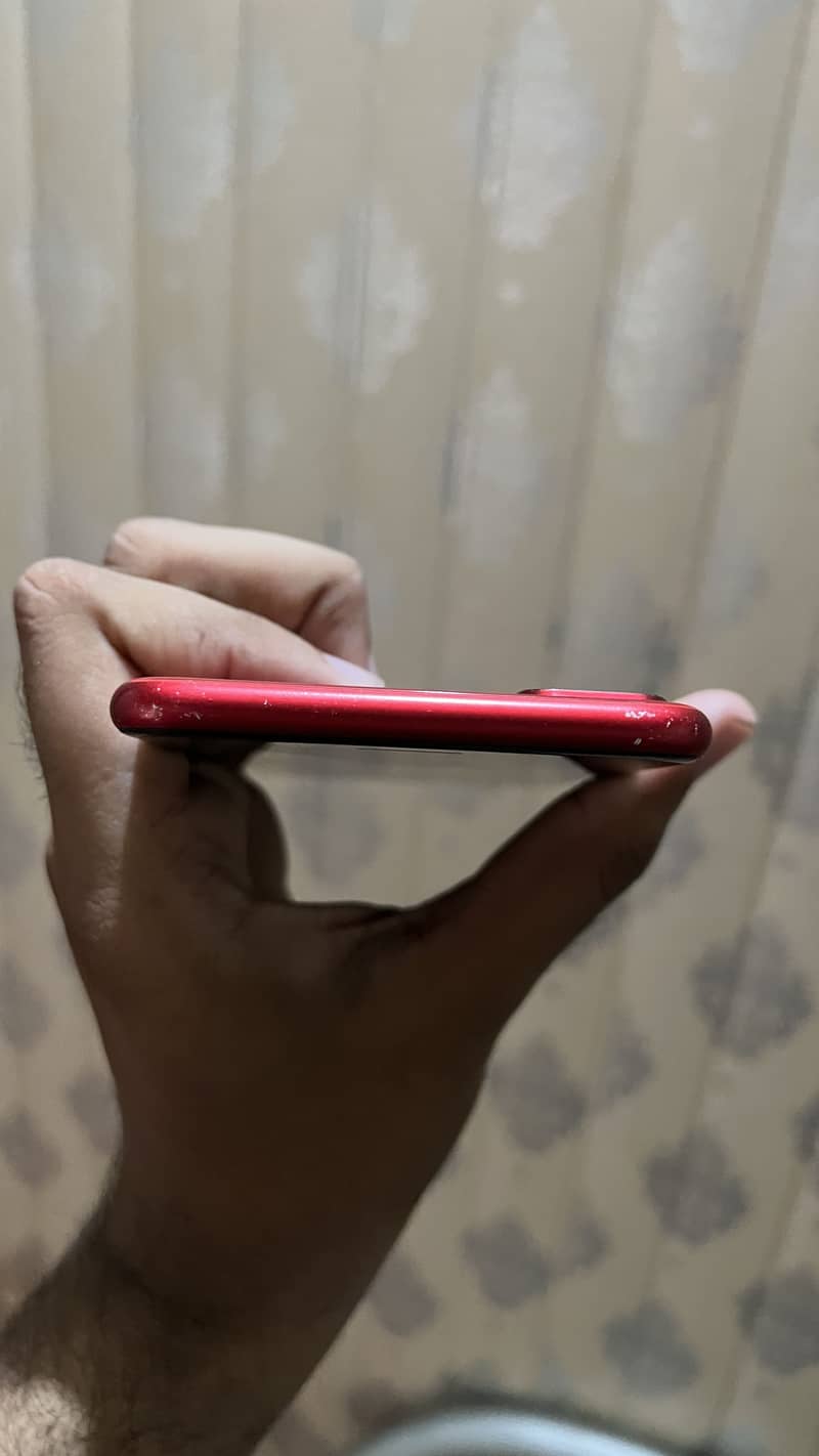 Apple iPhone 8 Plus 4