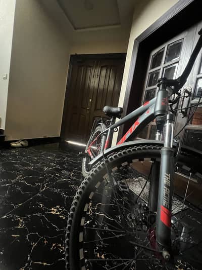 Excellent condition bicyle